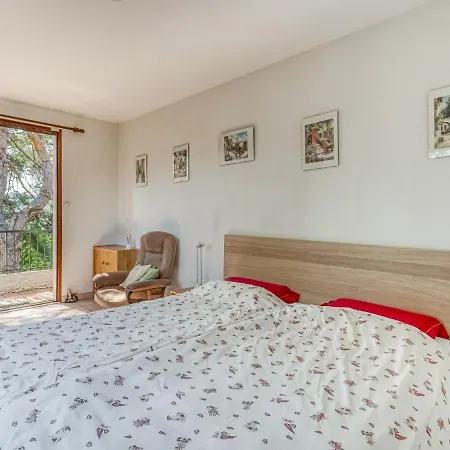 Hillside On Private Grounds With Views Villa