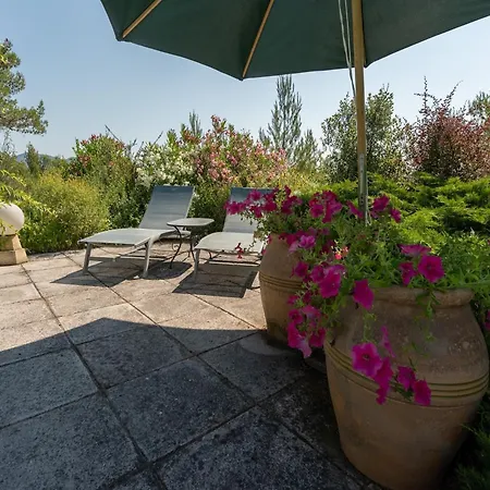 Villa Hillside On Private Grounds With Views *