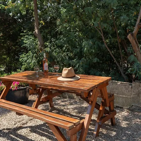 W Garden & * Prades-sur-Vernazobre